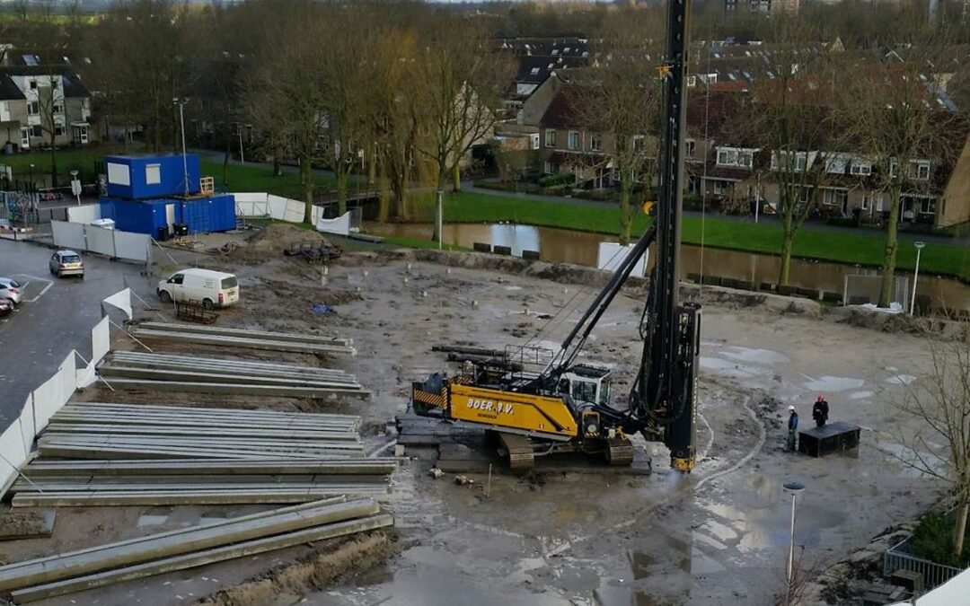 Eerste paal De Driehoek te Waddinxveen geslagen