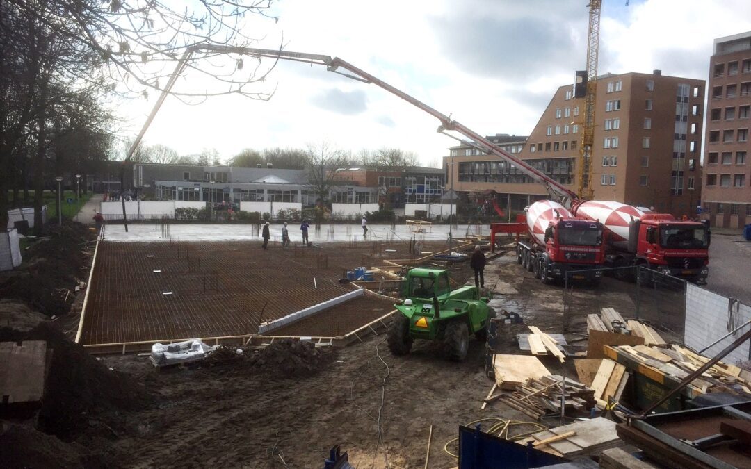 Storten betonvloer appartementencomplex De Driehoek