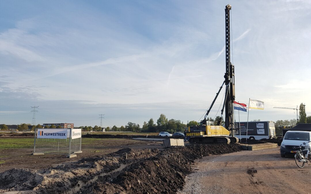 1e Paal Land van Matena Papendrecht is een feit!