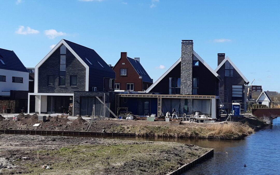 Weer twee woningen Land van Matena in Papendrecht opgeleverd!